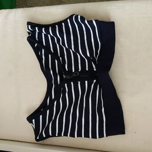 Small half top black and white stripes
